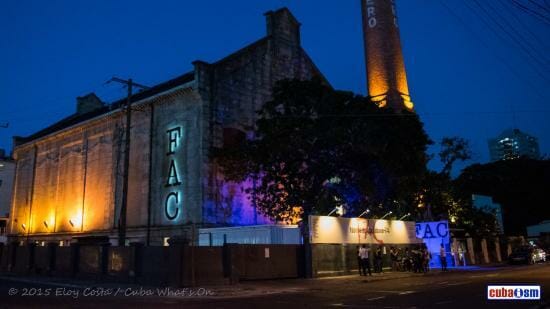 fabrica-de-arte-cubano at night