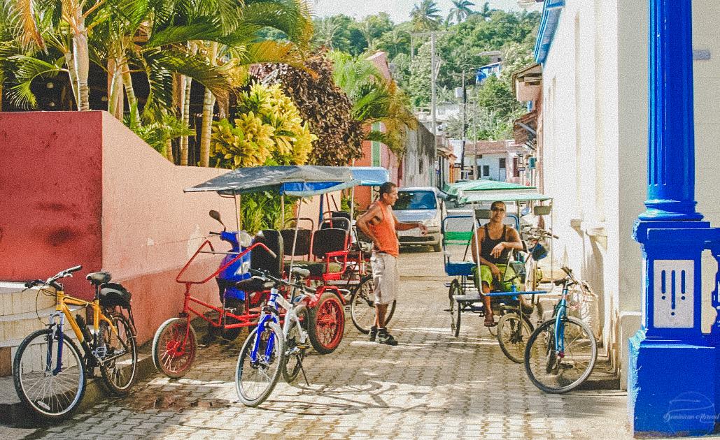 cuban rickshaw entrepeneurs