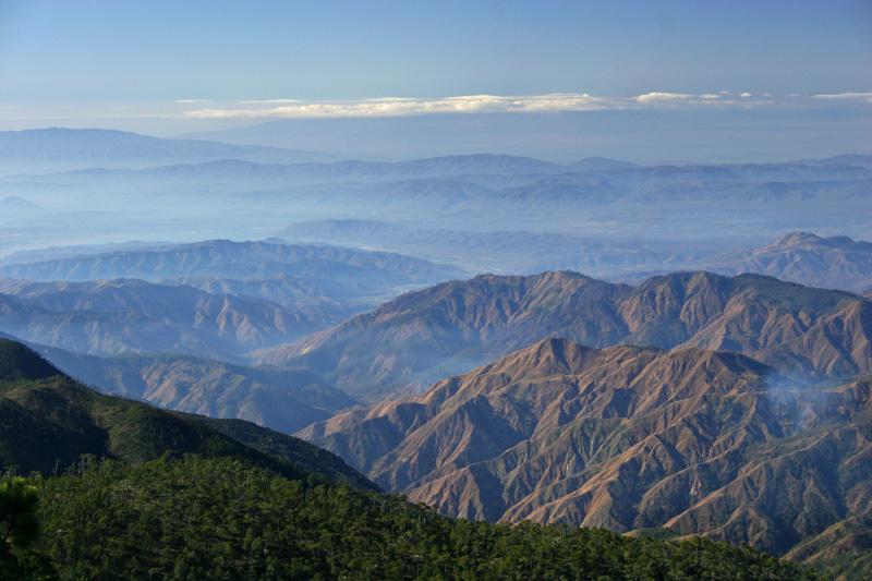 Pico Duarte hike mountain views.