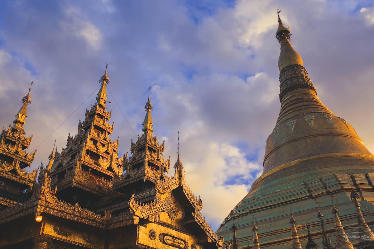 Schwedagon Pagoda Yangon, Myanmar