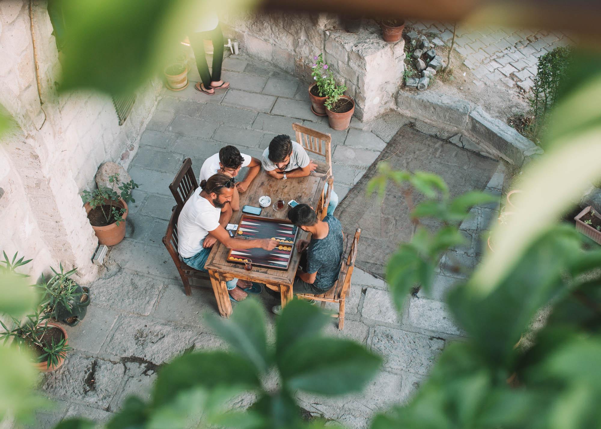 turkish culture backgammon tea men