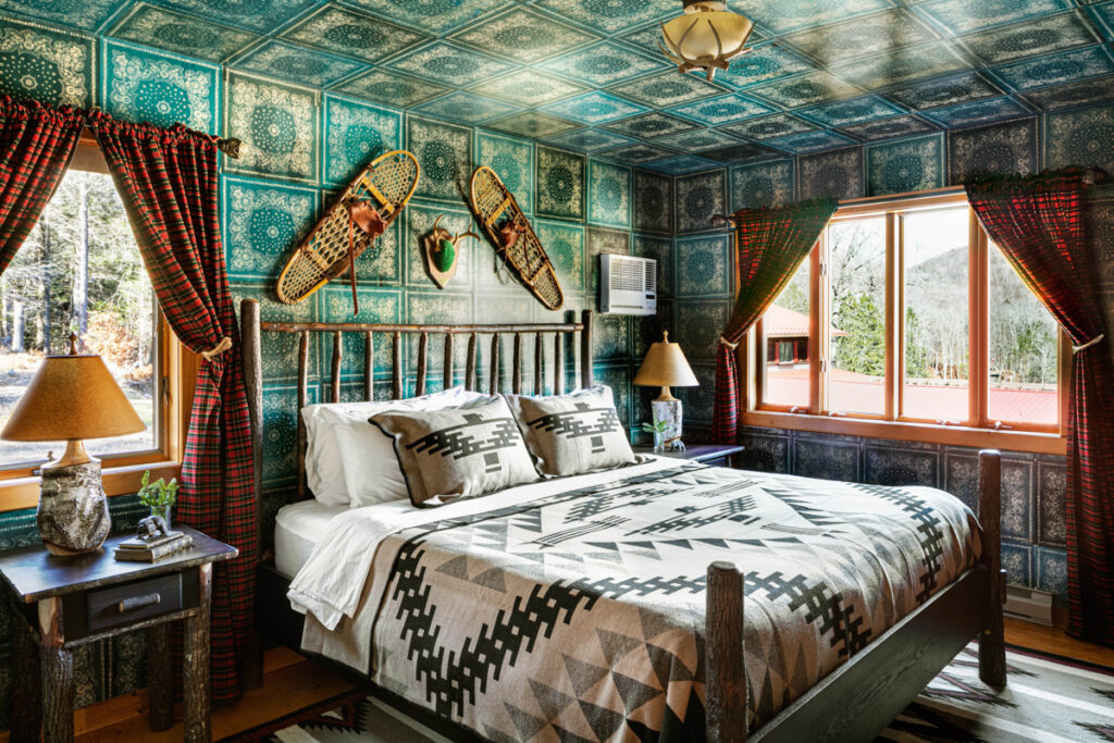 nice lodge bed in upstate new york