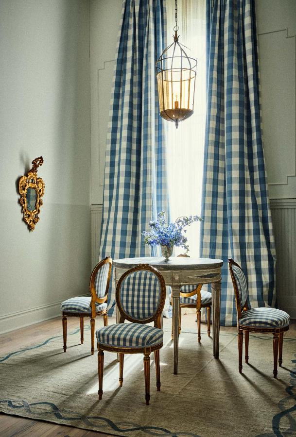 Window corner of a hotel in New Orleans.